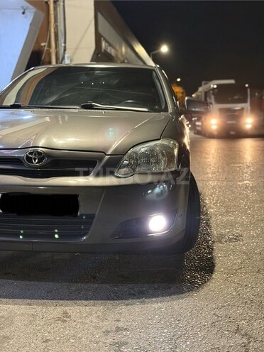 Toyota Corolla-4