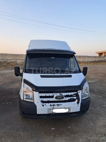 Ford Transit-1