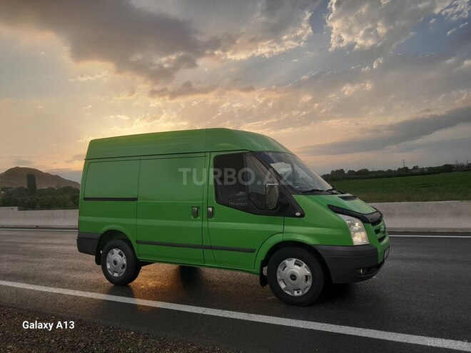 Ford Transit-1