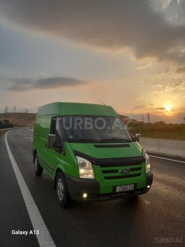 Ford Transit-2