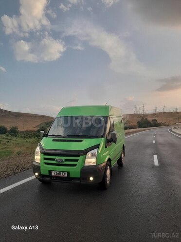 Ford Transit-5