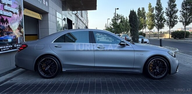 Mercedes S 63 AMG 4MATIC-6