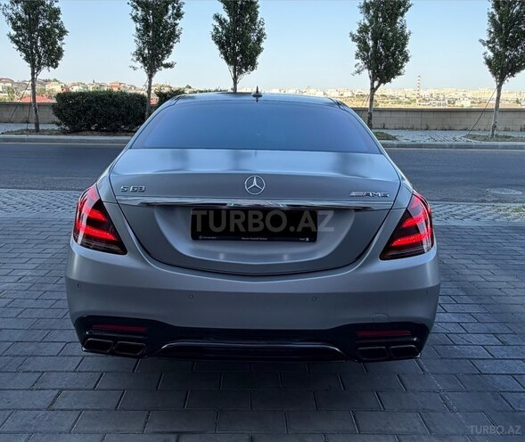Mercedes S 63 AMG 4MATIC-9