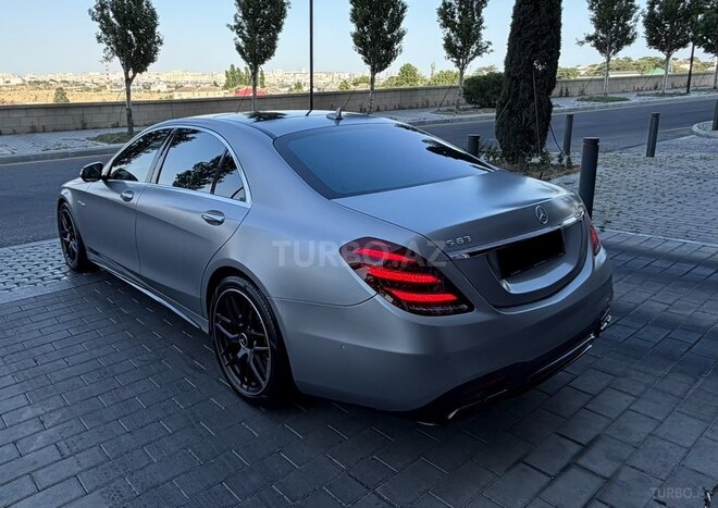 Mercedes S 63 AMG 4MATIC-8