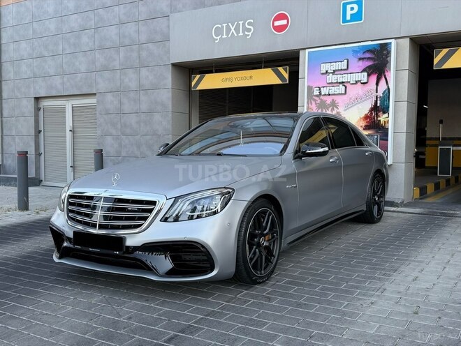 Mercedes S 63 AMG 4MATIC-2