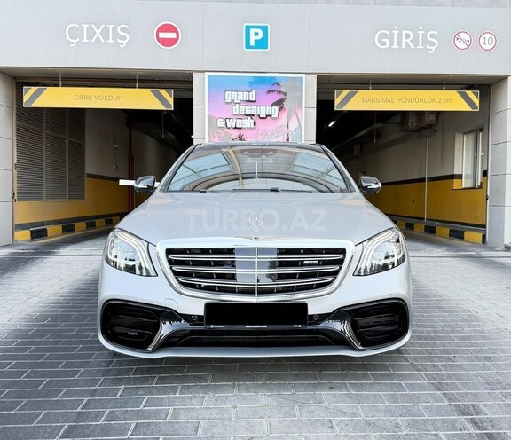 Mercedes S 63 AMG 4MATIC-3