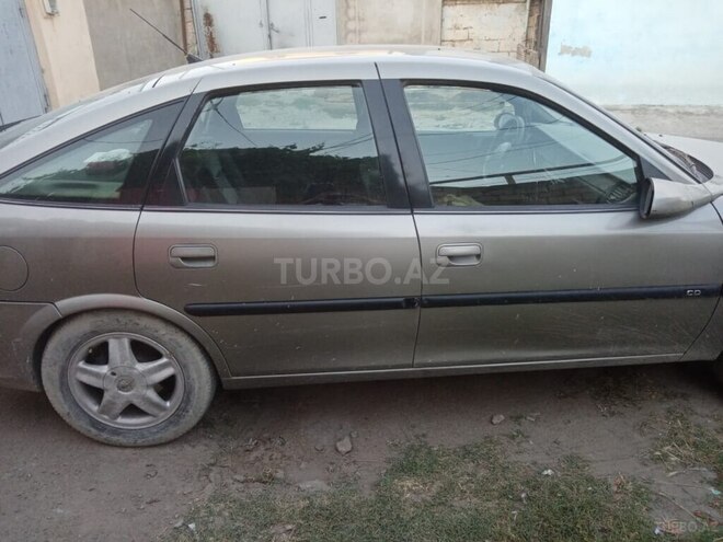 Opel Vectra-2