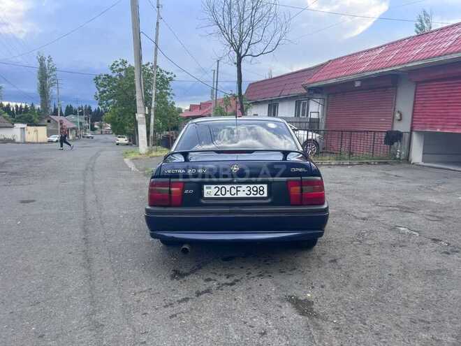 Opel Vectra-3
