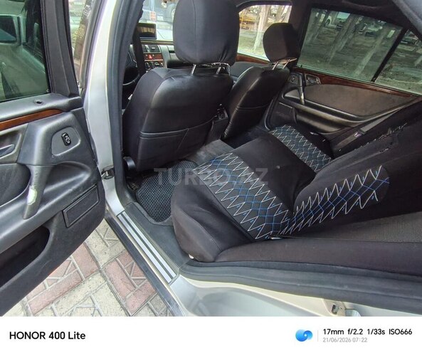 Mercedes E 230-15