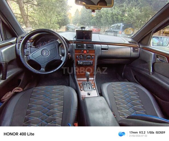Mercedes E 230-14