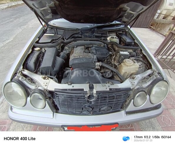 Mercedes E 230-16