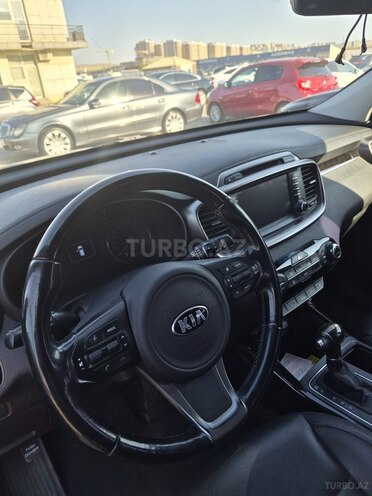 Kia Sorento-7