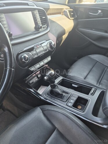 Kia Sorento-9