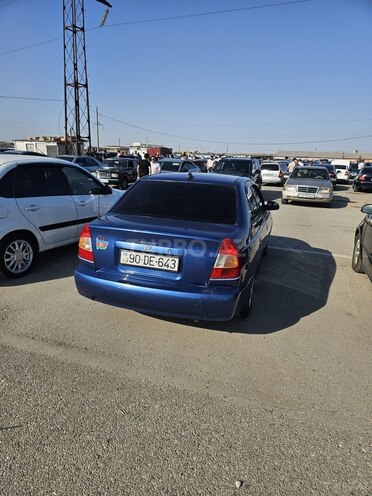 Hyundai Accent-9