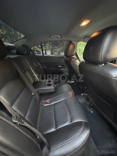 Chevrolet Cruze-10