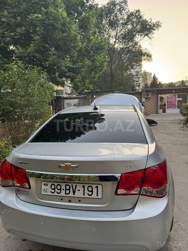 Chevrolet Cruze-2
