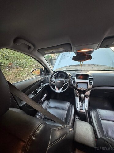 Chevrolet Cruze-6