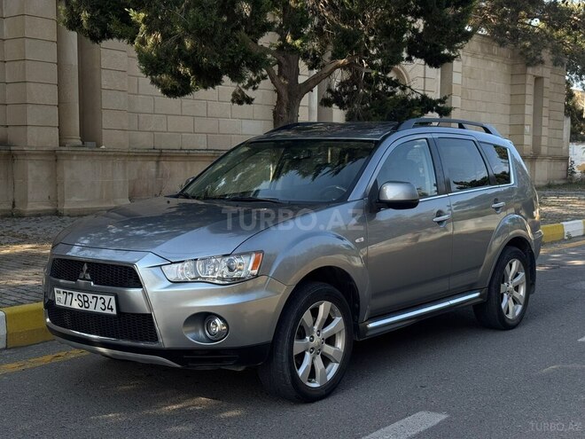 Mitsubishi Outlander-1