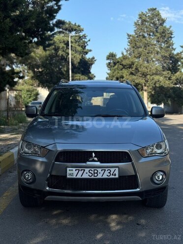 Mitsubishi Outlander-5