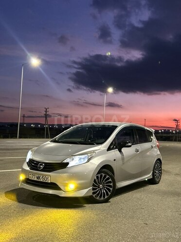 Nissan Note-7