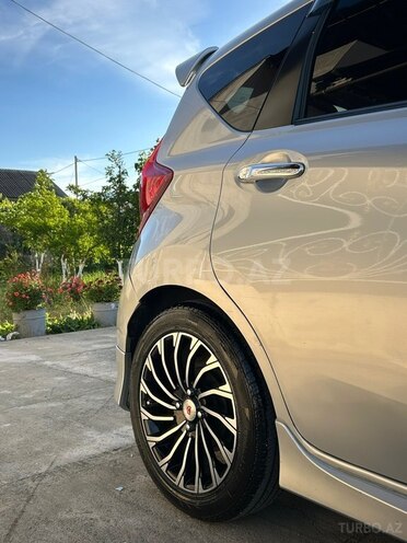 Nissan Note-4