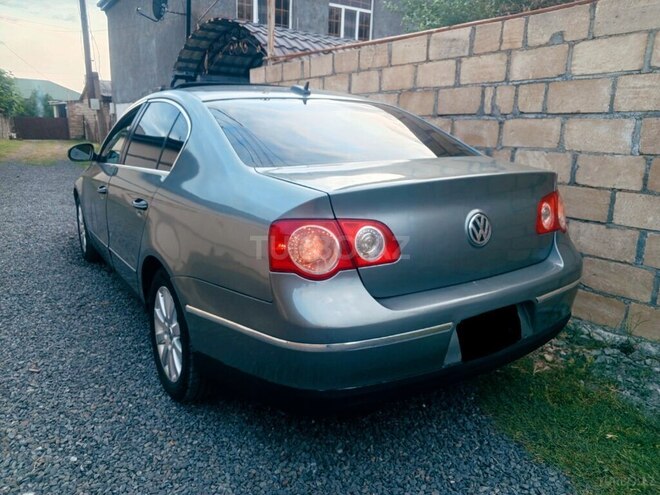 Volkswagen Passat-4