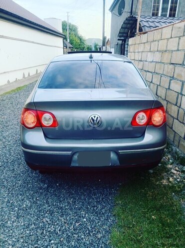 Volkswagen Passat-2
