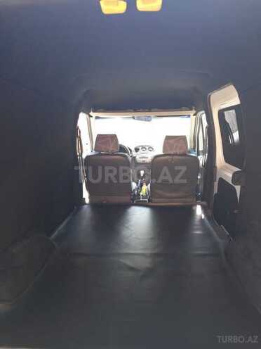 Ford Transit Connect-6