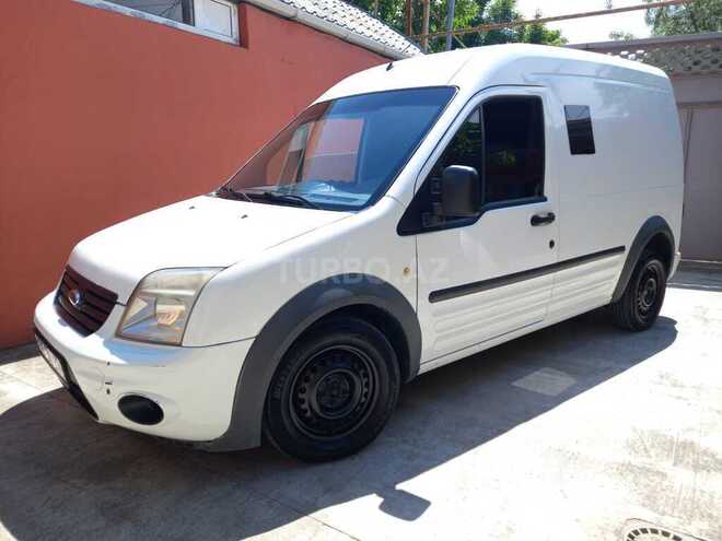 Ford Transit Connect-8