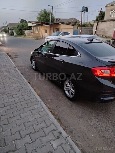 Chevrolet Cruze-11