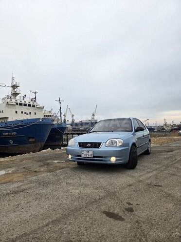 Hyundai Accent-3