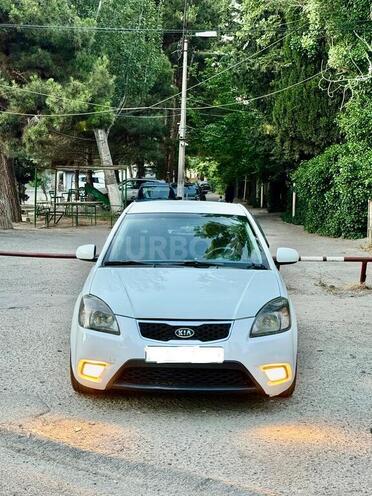 Kia Rio-1
