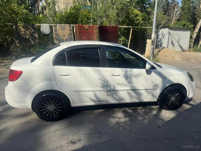 Kia Rio-9