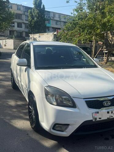 Kia Rio-12