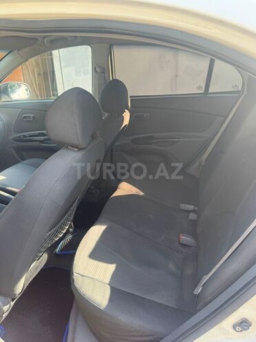 Kia Rio-17