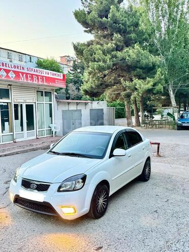 Kia Rio-3