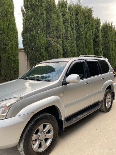 Toyota Land Cruiser Prado-4