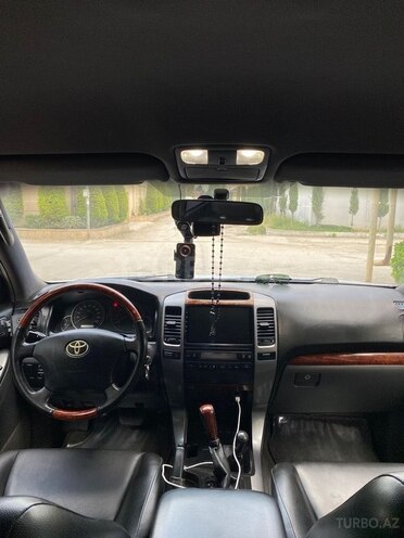 Toyota Land Cruiser Prado-2