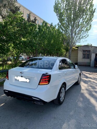 Chevrolet Lacetti-1
