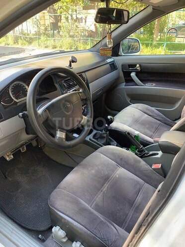 Chevrolet Lacetti-5