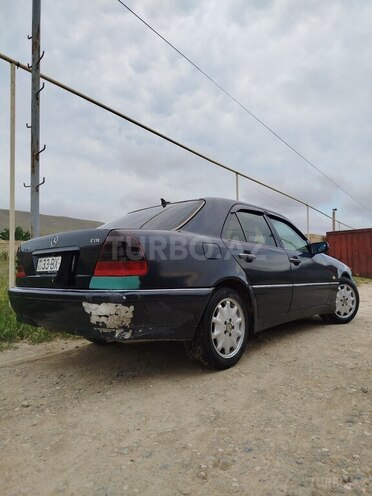 Mercedes C 220-2