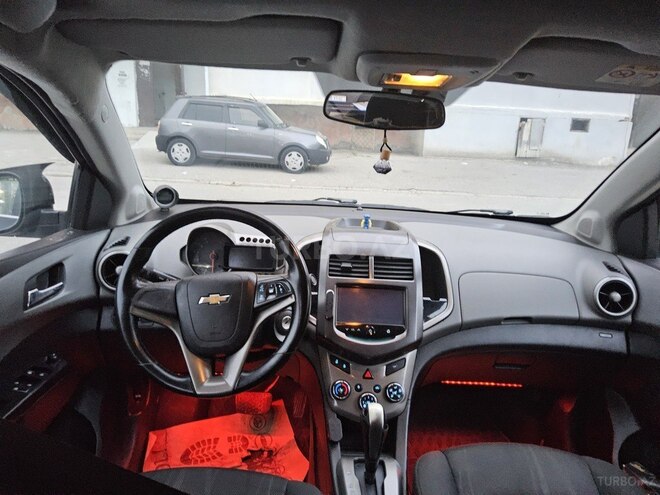 Chevrolet Aveo-6