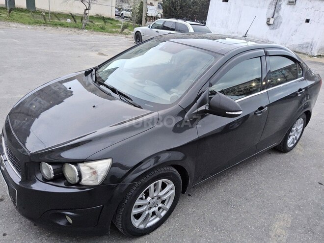 Chevrolet Aveo-3