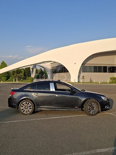 Chevrolet Cruze-5