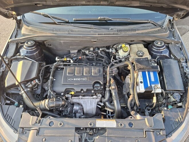 Chevrolet Cruze-10