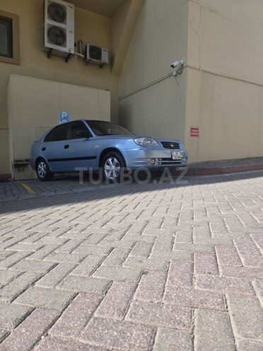 Hyundai Accent-8