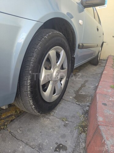 Hyundai Accent-16