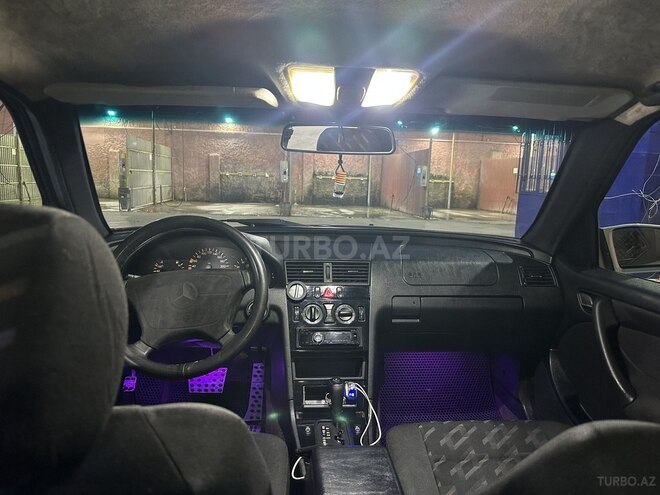 Mercedes C 180-8