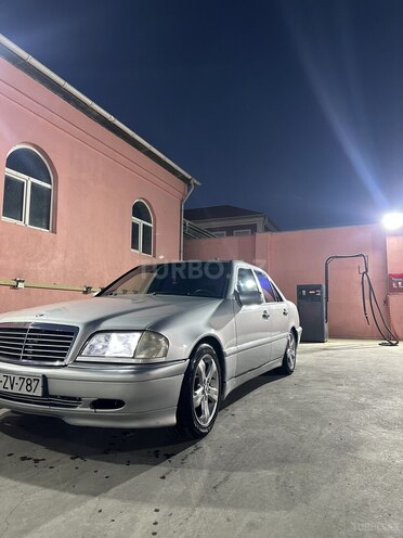 Mercedes C 180-2