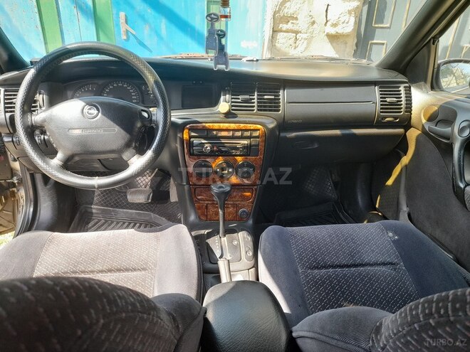 Opel Vectra-3